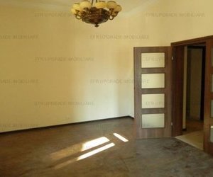 Apartament cu 3 camere de vanzare n imobil nou zona Bucurestii Noi